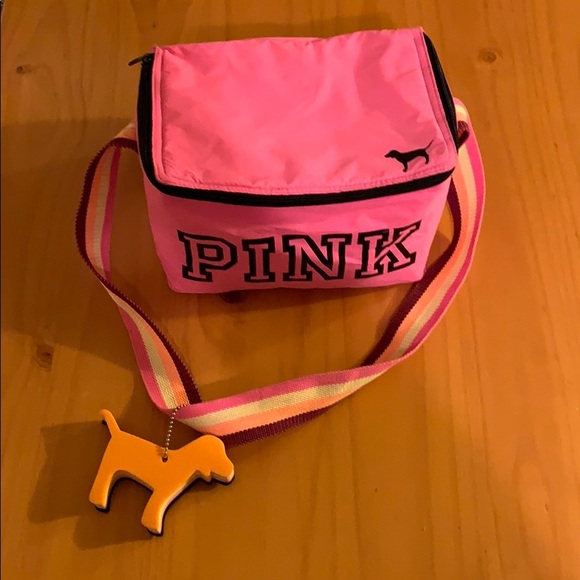 PINK Victoria's Secret Handbags - PINK Victoria’s Secret lunch bag
